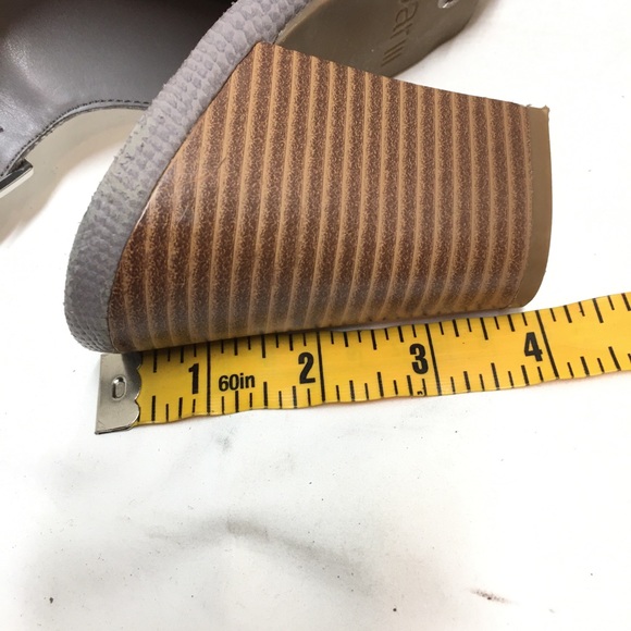 Bar III Women's Grey Ivy Round Toe Bootie Size 11 - Picture 12 of 15